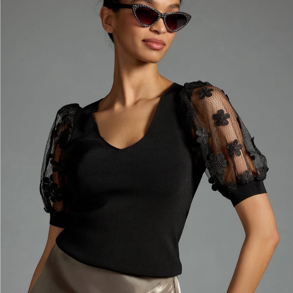 Antho Dolan Floral Appliqué Top